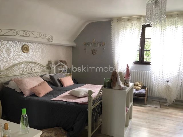 NCXba2YnIoNe7VEFuBcNURodB5zME6I79otqMNk3.jpg