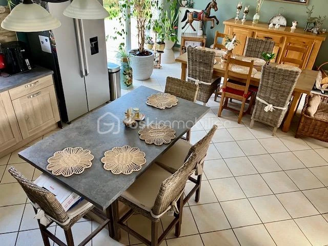 Qd0HgAzBPJgAno5eLq04X6m2uxUliWA1h4J0bd02.jpg