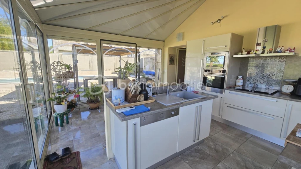 aFuGcgSvKIlqPIpwfiryxiufitLEDyKDVkK3Lh3x.jpg