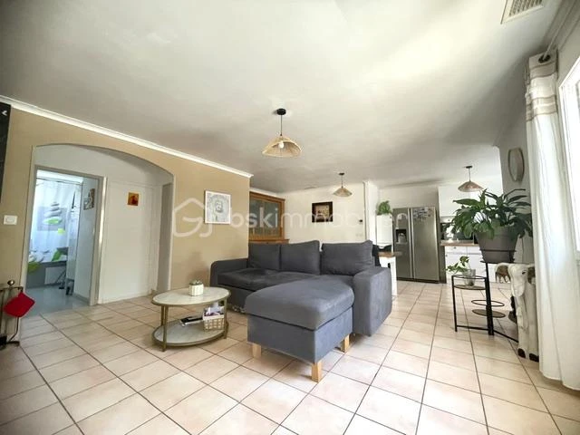 JygVd8BYrKMvBF9fhedaB8WWimGr7mAhuRUa3PVk.jpg