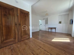 IeY5m1afPoURb83GVLnrW4v90uDoBgLzSkkEpmKj.jpg