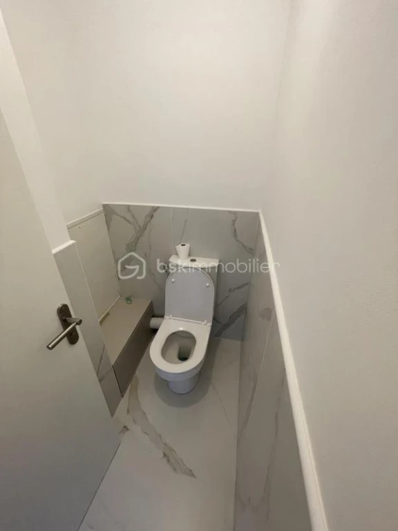 PFJptn3Vr4G2MaUhUJbbVUQbKWUdAYA3MgTbRvQk.jpg