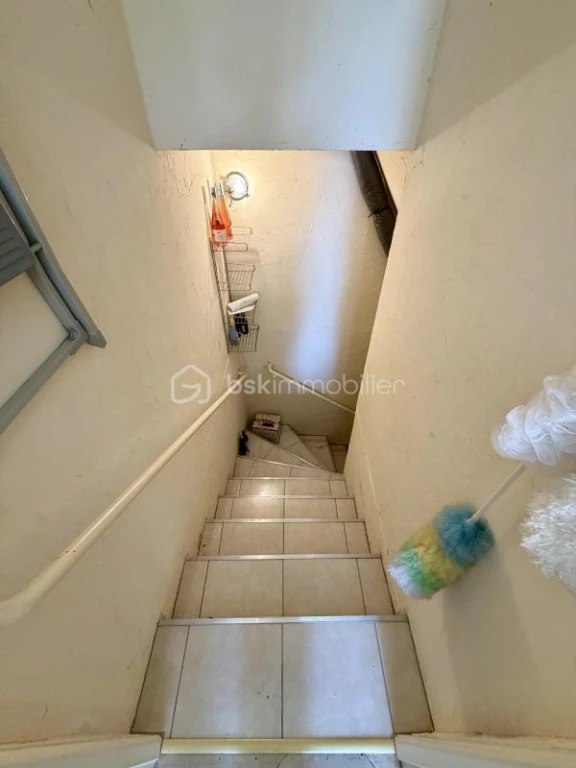 TRiqzTrY279olKANjdBfvLOwVjkT75co2Nl6bmI0.jpg