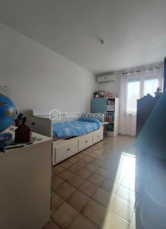 f5g9RPXEO7RUF8BYSrf17WezlDOBh50TbySKqzlt.jpg