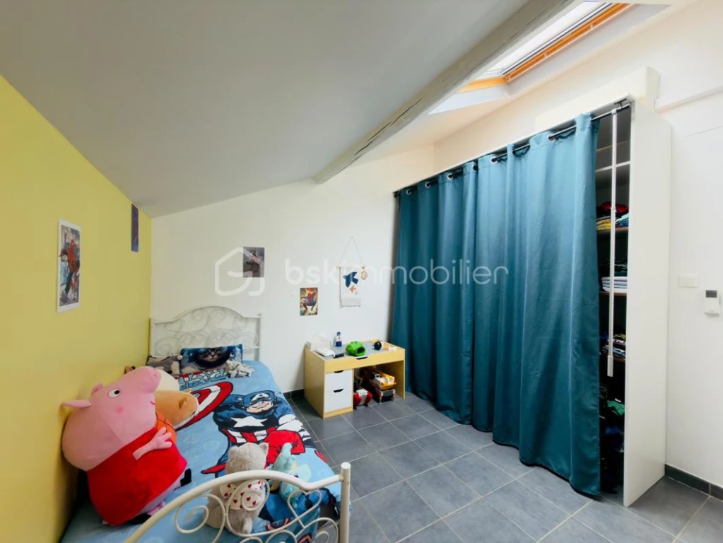 jxaPpHMUw2J7KjUobjIpGaJ3zeBtRNQMldpzxoss.jpg