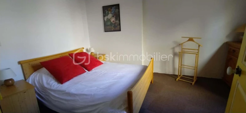 pCieNxhTm81LT07X2RT3dETJEWkx80uivP41bUDt.jpg