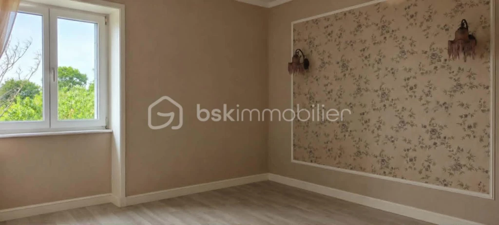 CLOLM6z8sctaz26P6XSQld1qf2OEJ3KLOVkYvtFd.jpg