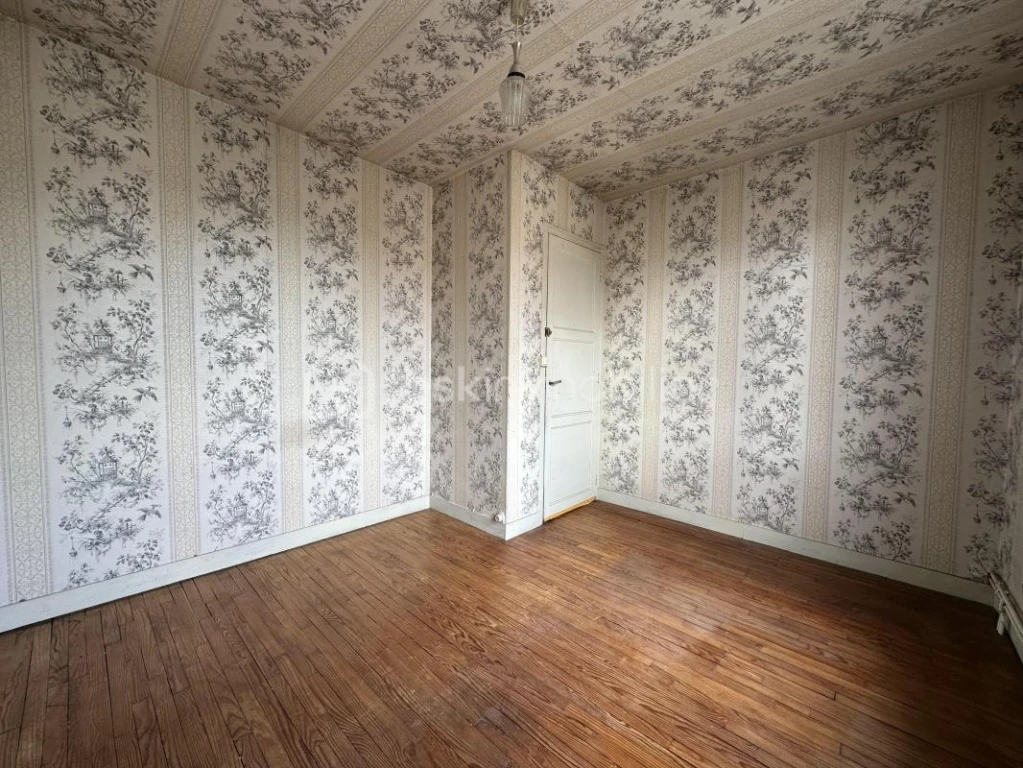 ZJmK2aKEZ6VOKVkHCdrKQxQeccXMj6IJ3lOgveDt.jpg