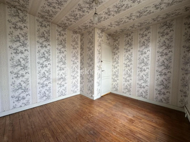 ZJmK2aKEZ6VOKVkHCdrKQxQeccXMj6IJ3lOgveDt.jpg