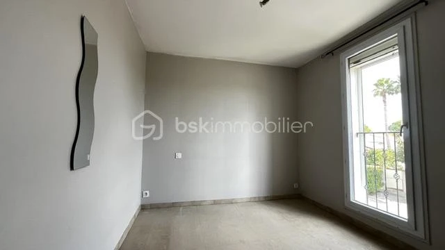 6wOzKt7kS1jPyKtA0vnqMOaxtuUMqAqlIbaJi4Or.jpg