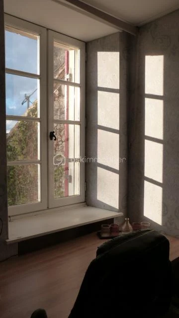 IVmSiASdxSH6RHx8mNXBJISGIJrVpmB0aw4XOJF5.jpg