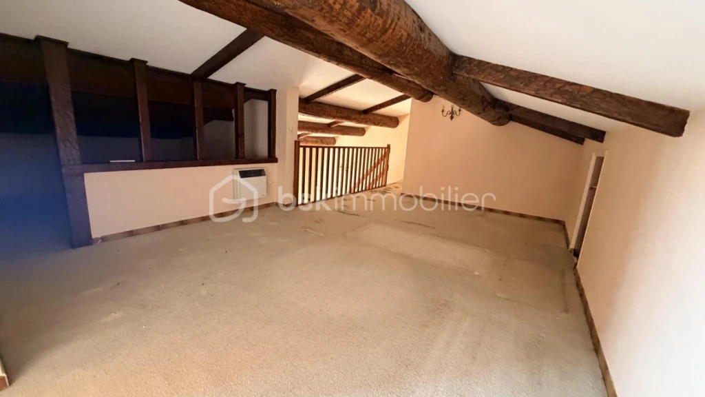H18KPu4hFR3QQdUusC7ImeEL2IkfC7ToMi9goJ5O.jpg