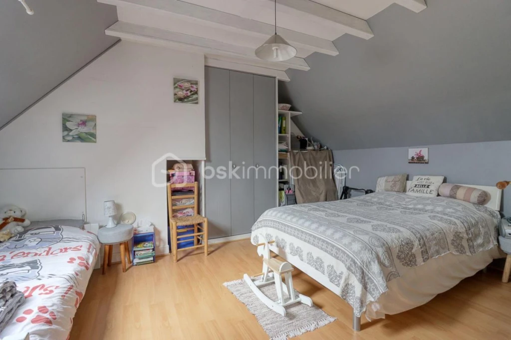 ymk50sYovTbREKaAEOhc9GyJaxDe6cM80Xc1TGVY.jpg