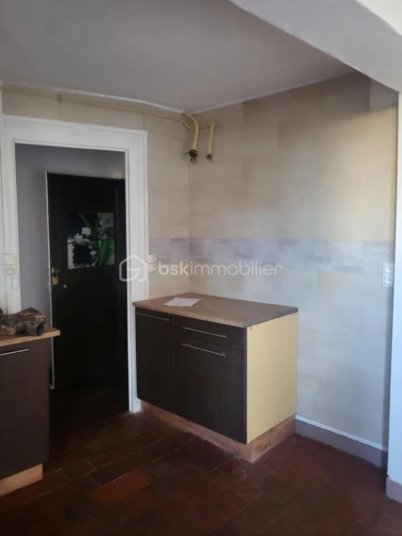 UteoV7IGhUu9IF9lVTEabYQiXDZyGzADfzGY09fg.jpg