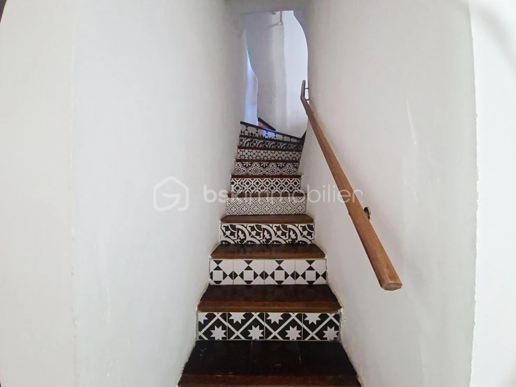 4d8NAPlSTUENapzeMBDG72mrtqTGCazOVZlqP5Ks.jpg
