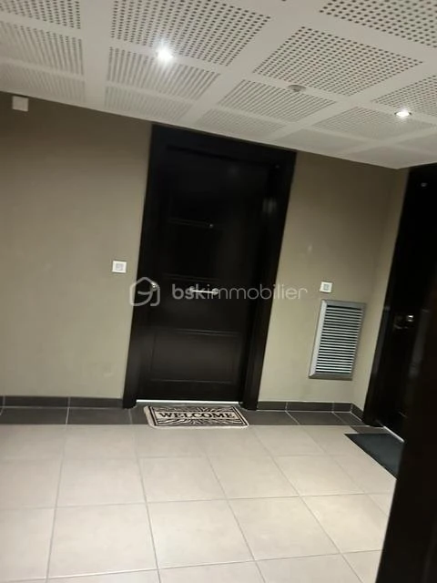 YzQecKkE6Amqa51yPwC7fQ4ffONn0V0GgHPSOBo2.jpg