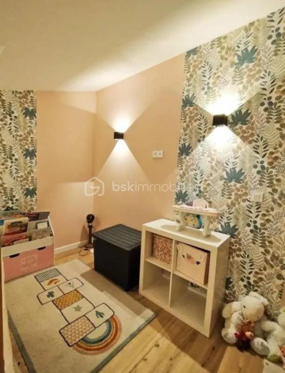 cyixJtQia93PtWFLxAlekvhMvQjPYcMprQn5p3px.jpg
