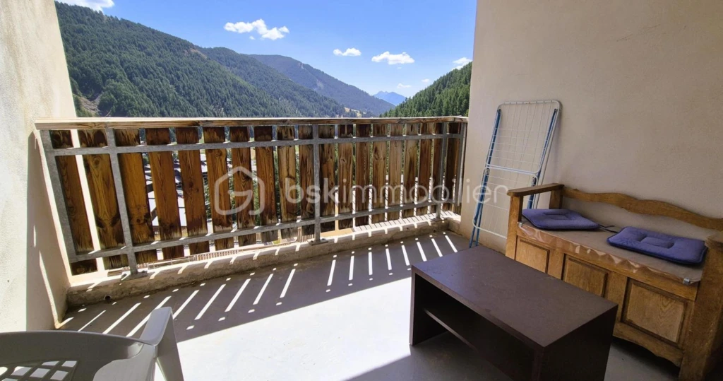 F64G7jVYt9h8YiRhmsxGgXaTMlKtZTGAd3Y74LoX.jpg