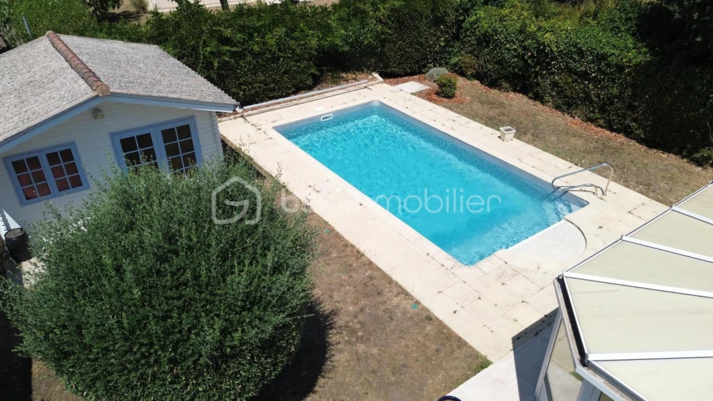 e39N79MkoqPpiGps696sP2Txi1mhPSbQ3eynetx2.jpg