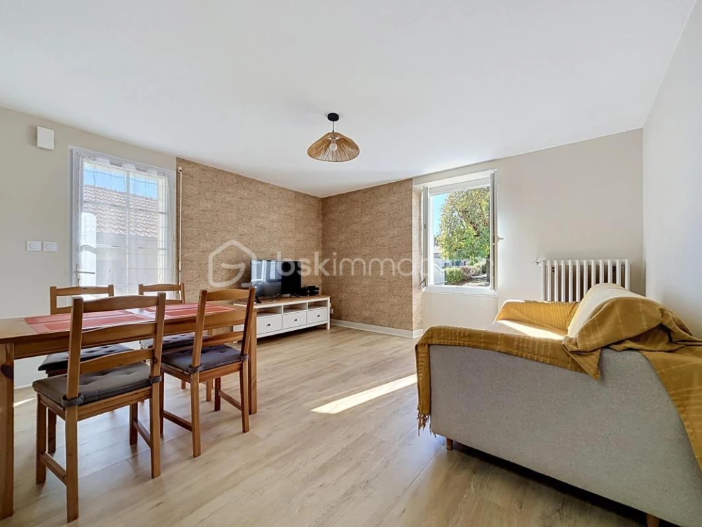 317Z6hIjmjsPlWslEpIRZKFPE2bHK7CTkvP9czyk.jpg