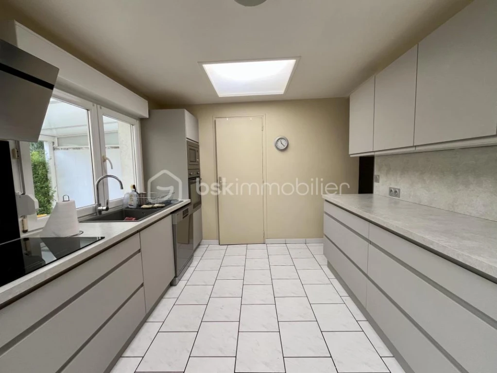 p2i04q3PJH2GKOvsLFQhkSCDiRKkaHE7ECHowDBv.jpg