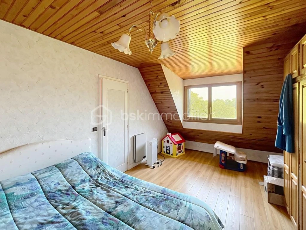 9htYMnXGtj2s6QMWzrYdRoRThIgC1uBHZbwiPqGY.jpg