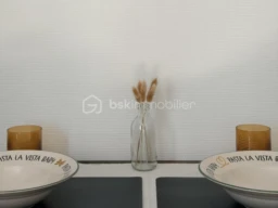 BVUobS94oVX5olKSg7yi9hQQCg6IahrV8GVzXo97.jpg