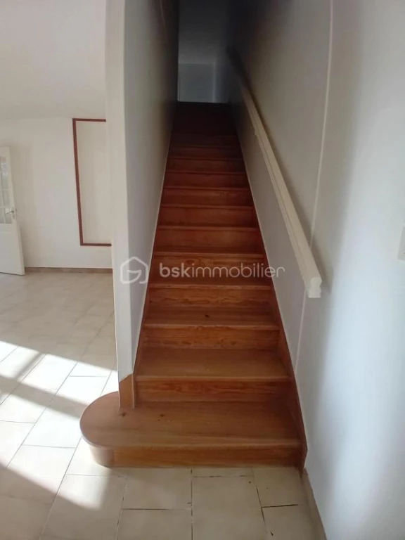 HGBTX0W9DpajeQ9lUxGRMgaJ8yZIxAISvWP7g7Kf.jpg