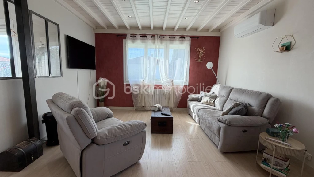 uIgzBahRyxVpvwijuNmvxDbHBMg7IUoI15Dadn69.jpg