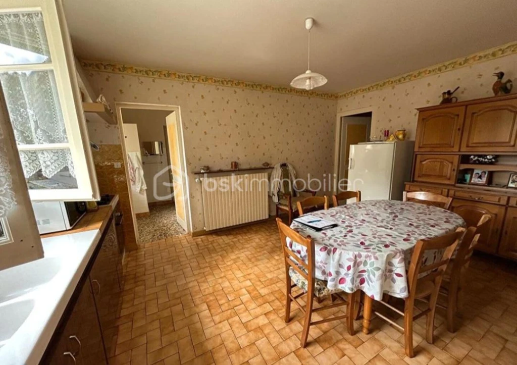 vFbyeJeLO2hmRQS7XrzOOVgs22AiEoTLgoVPiRfa.jpg