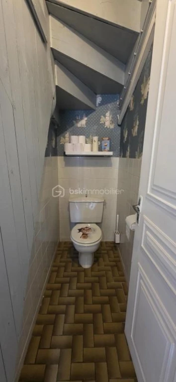 upViEgbouQdtH9NW7rAEkYmnpoubB2lsgE49LNCh.jpg