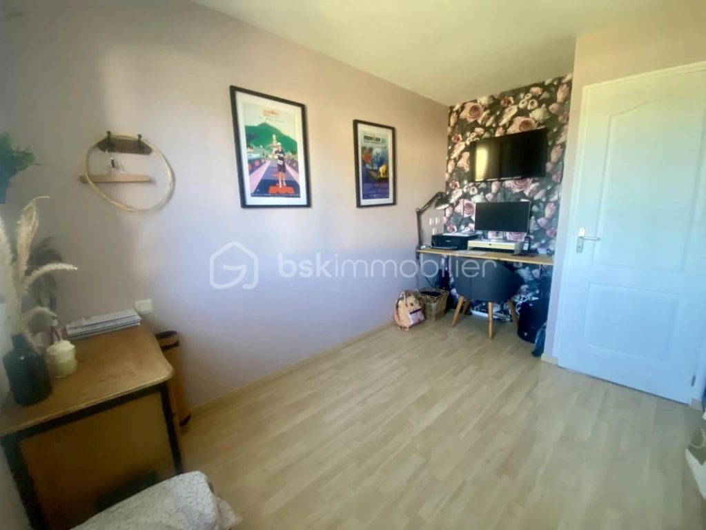 ooDFg0esMPM0DTSjKIbRJGdZDhpNjs38sTKYfs8a.jpg