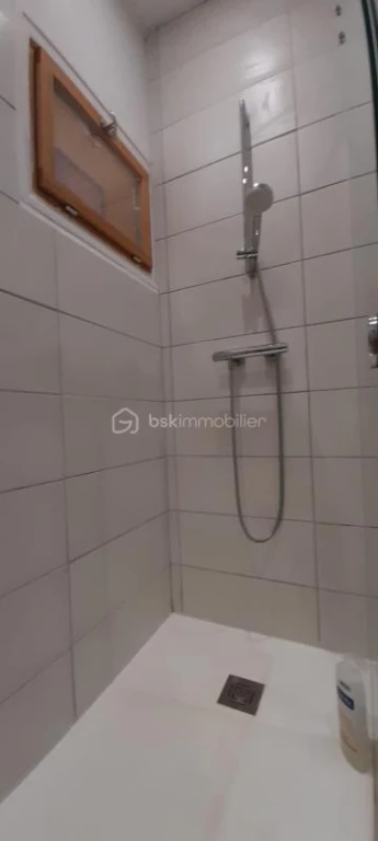 eM78hjk8prum7d3vm95Ifxejz12MBMBeweBqa0vV.jpg