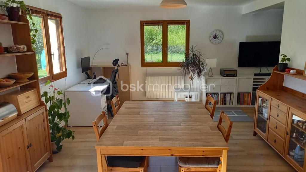 5mpFeaSkupoFhvLVBo7ZLyEjEOEGDFl7xS163PrD.jpg