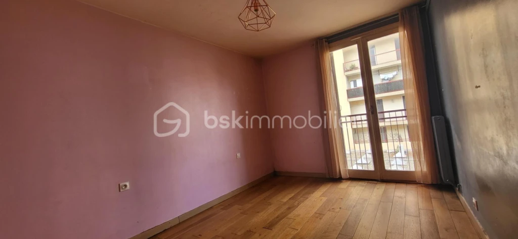 TsZuk8byJ9jBi2maP6lhwgyrvGT0M4ZrJpo5JmJd.jpg