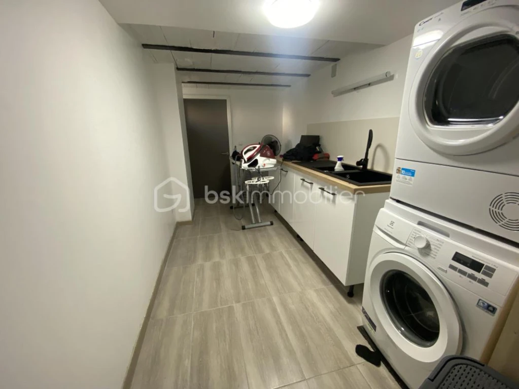 TknGaAu4ZRGKgRKgySIfgQla21me0pTzLUVh4KTK.jpg