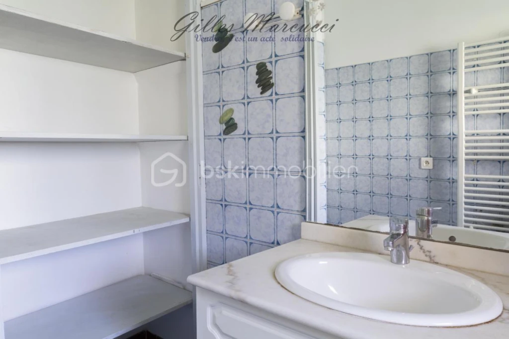 YUtKu67g3c0XiakYilccMcA10y5FteBc4OmTFUrn.jpg