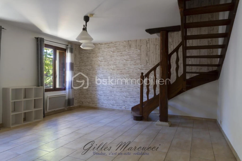 xvxc2f7TieDBqqWKef27oGI3FNf86zmlD963XXNO.jpg
