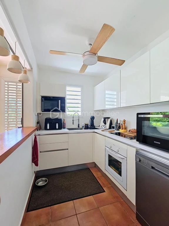 TV4avqGk6lNlrQTXRhvPSY2JQHyX2V1kXaCYf15B.jpg