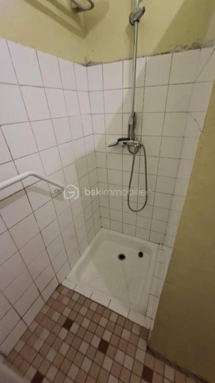 AEo9EJA1hUnHWAPNvQy0XZ776QBAjeXwEWTbOvuo.jpg