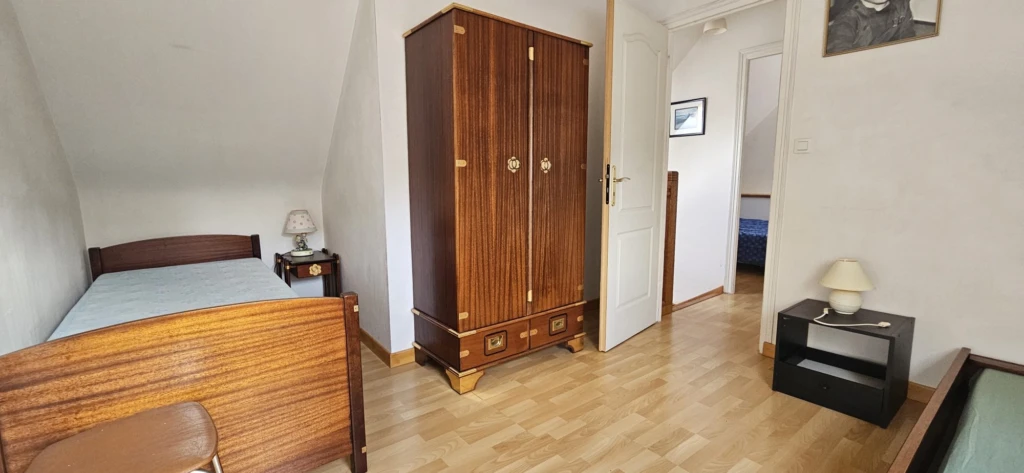 Chambre 2 - étage- maison 1