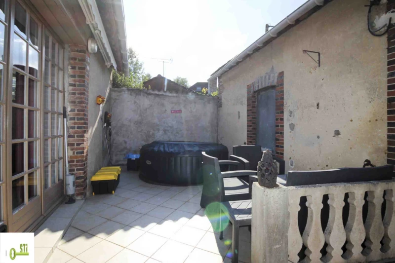 Photo 12