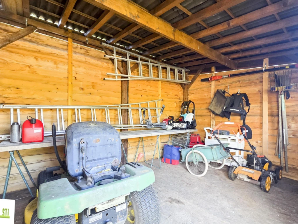 Photo 19