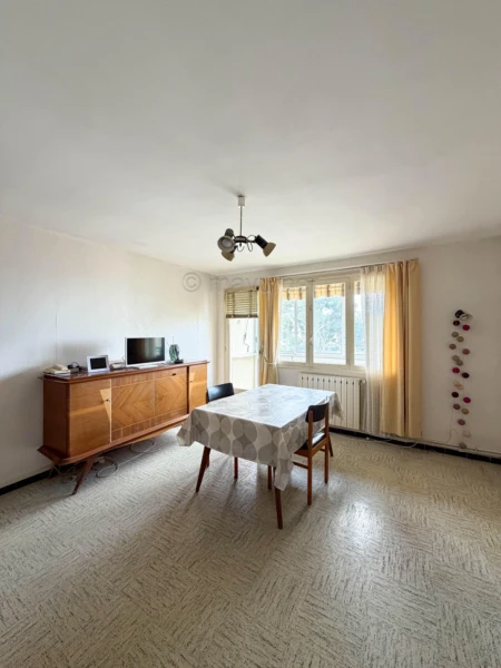 Appartement T4 -balcon fermé - cave -  Beauvallon - 13009 Marseille n°6
