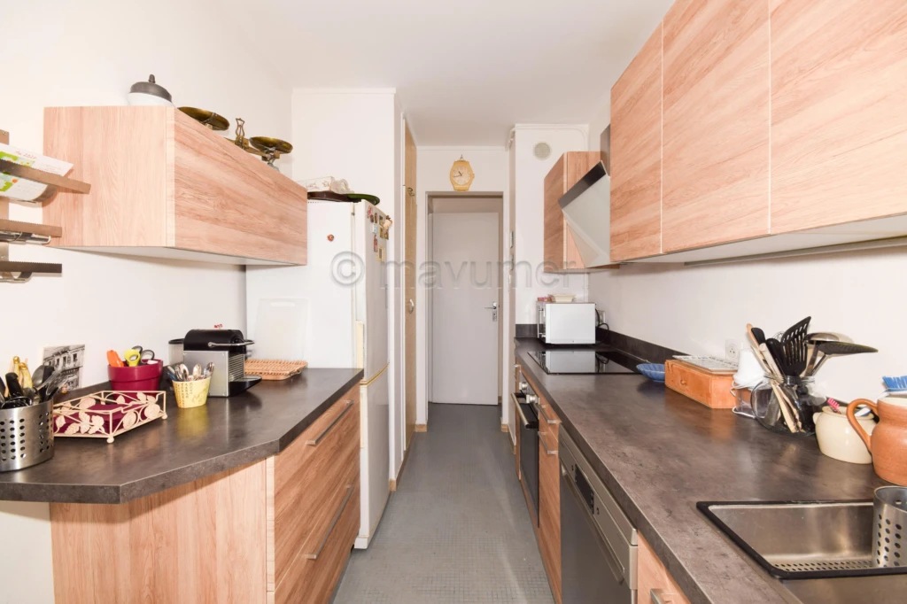 Appartement T3 avec terrasse et box Mazargues/ St Anne 13009 Marseille n°11