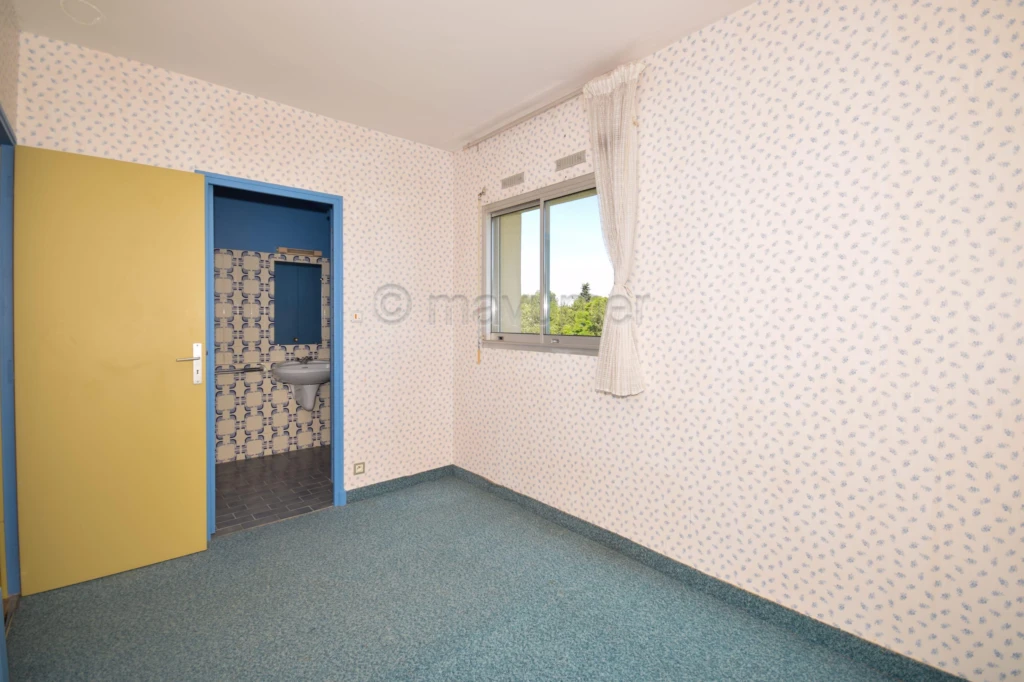 Maison T5 de 170m2 - 2 garages - 3000m2 de terrain - 83400 Cavaillon n°7