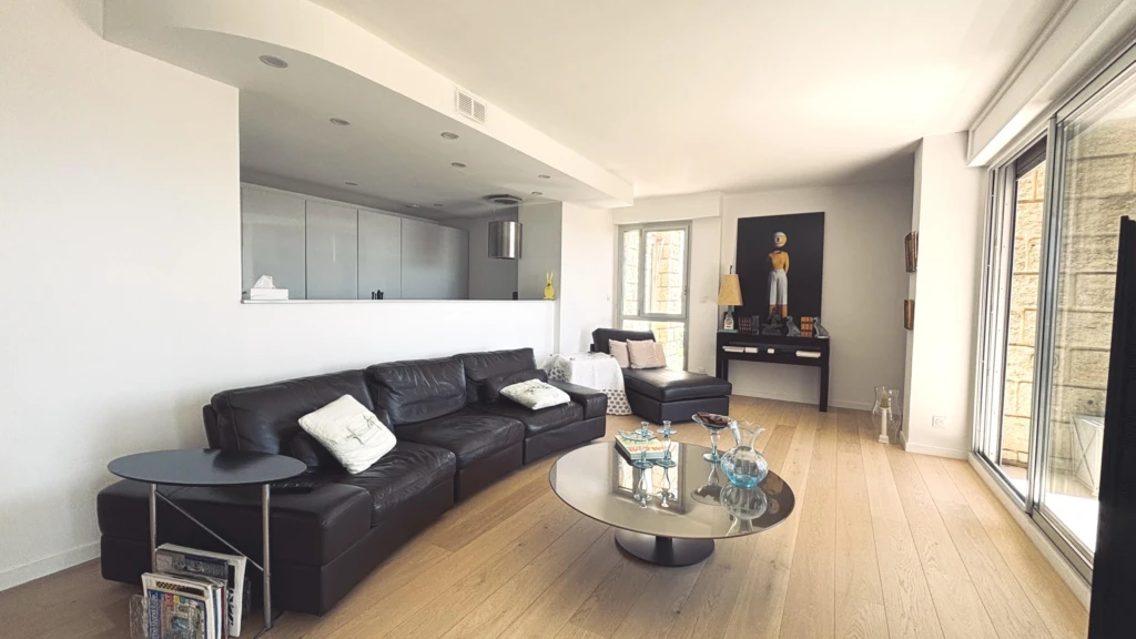 Appartement 103 m² T3/4 - VUE MER - cave - garage - Les Alpilles - 13007 Marseille n°7