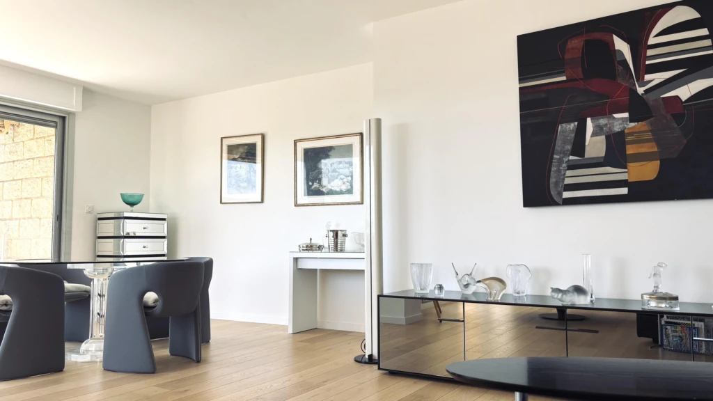 Appartement 103 m² T3/4 - VUE MER - cave - garage - Les Alpilles - 13007 Marseille n°8