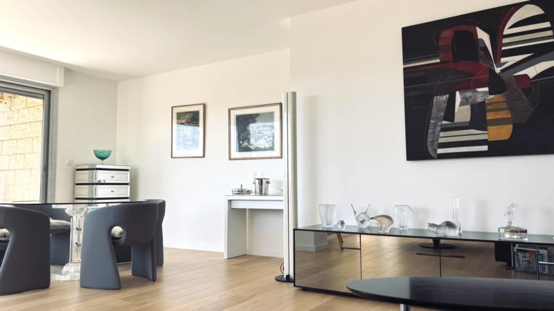 Appartement 103 m² T3/4 - VUE MER - cave - garage - Les Alpilles - 13007 Marseille n°8