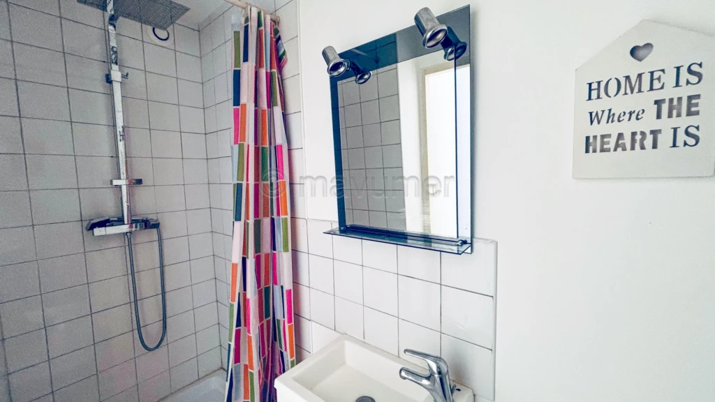 Maison individuelle T5 de 155m² - plain pied - piscine - 83640 Saint Zacharie n°6